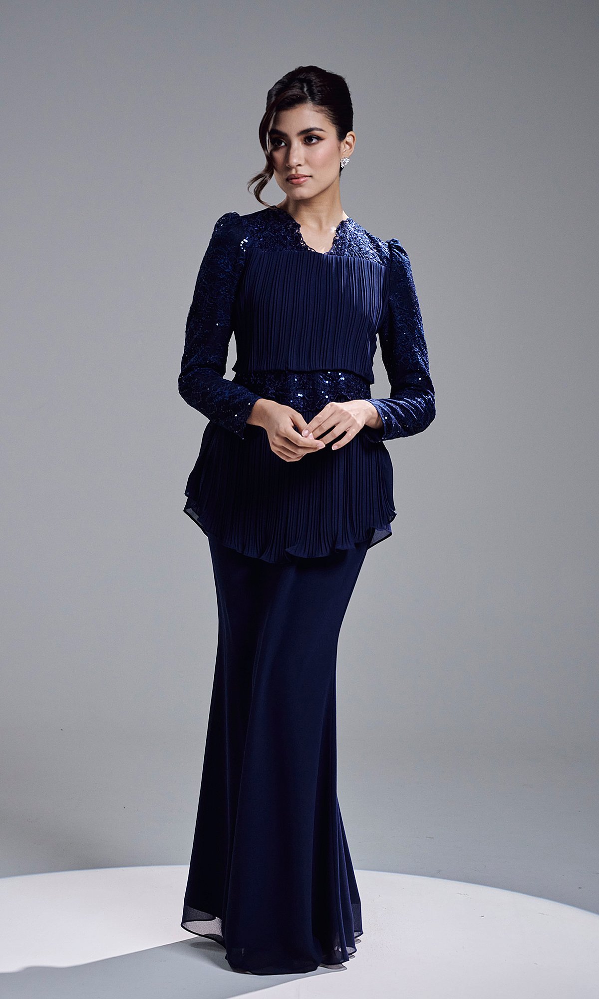 HANNAH KURUNG - NAVY