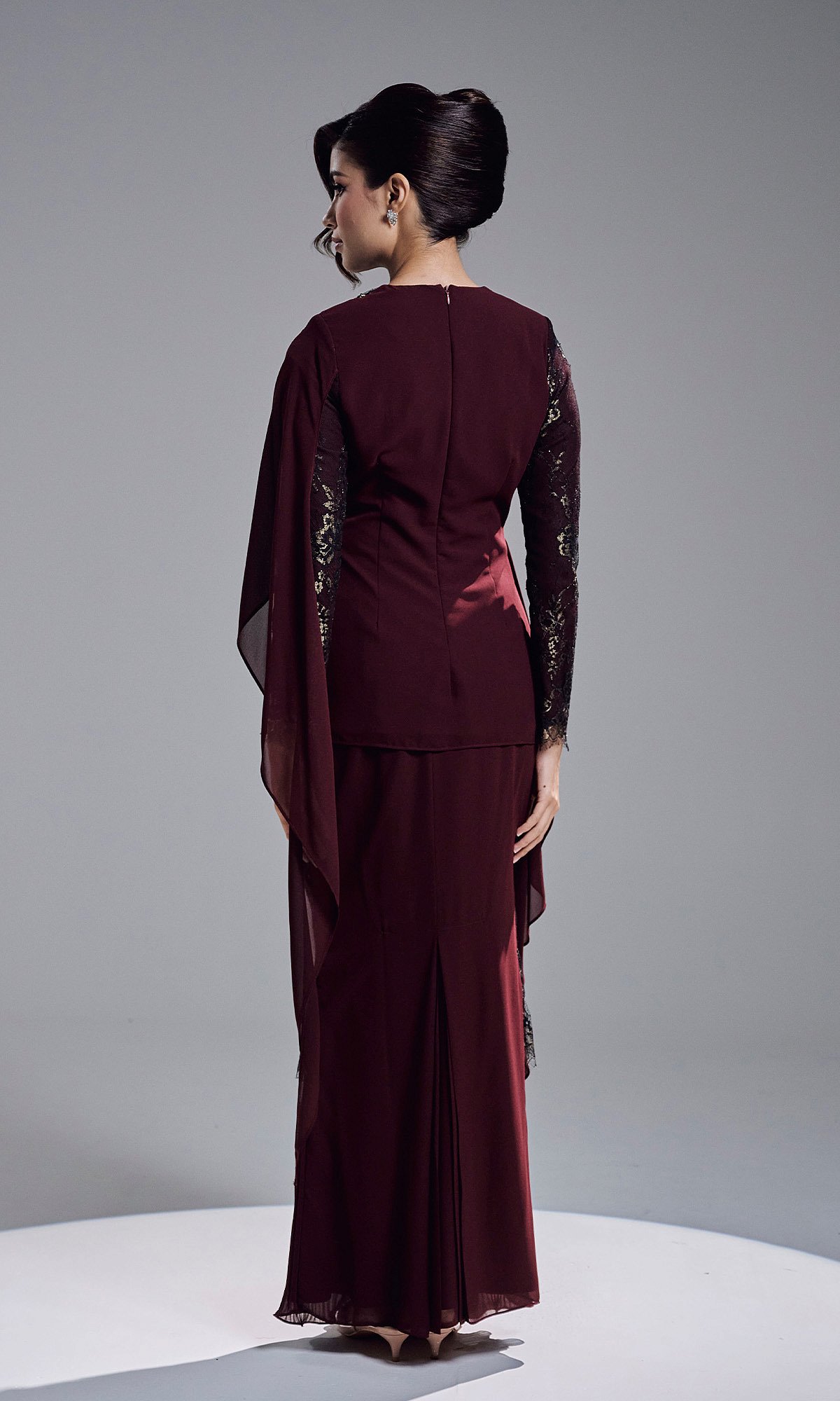 ESRIANA KURUNG - WINE