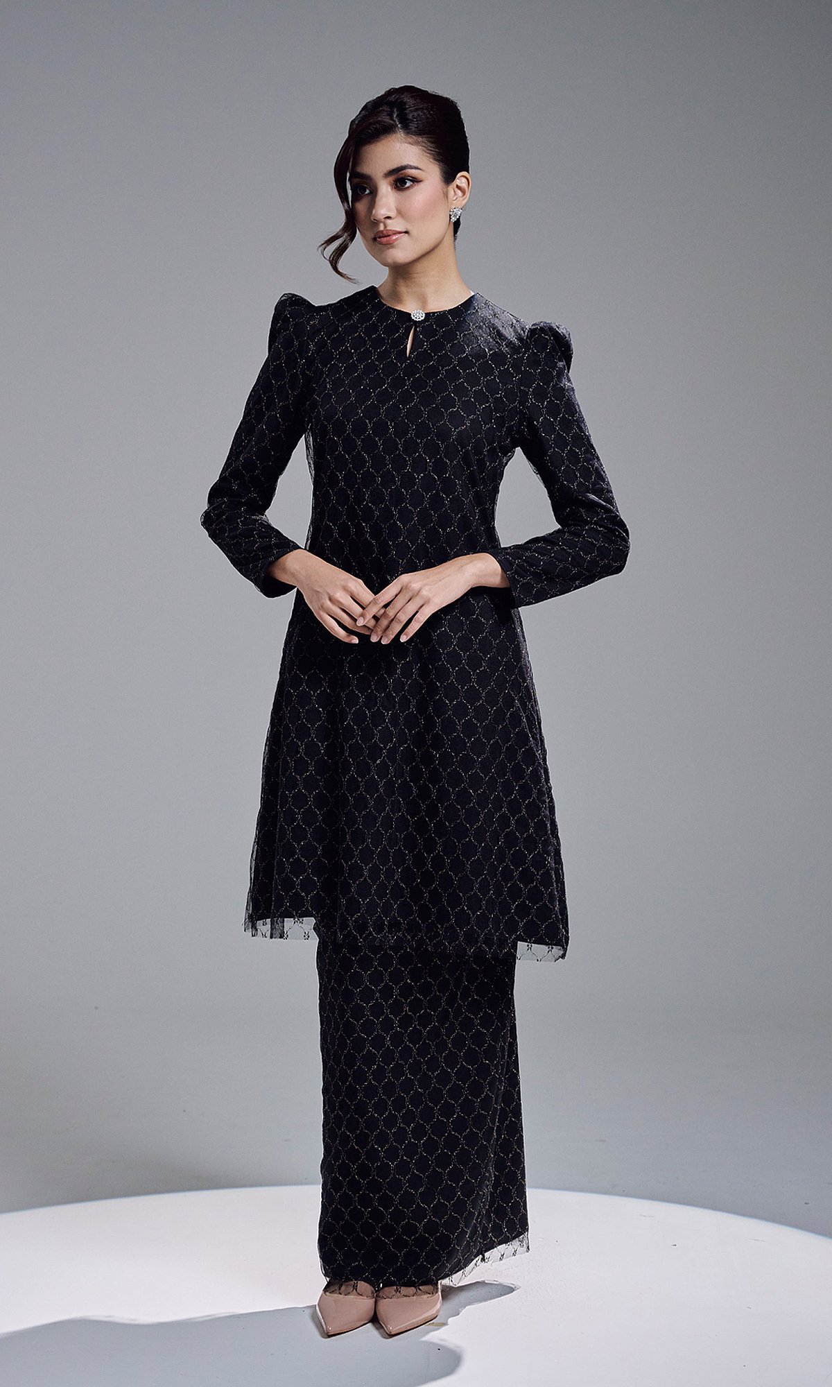 CELINE KURUNG - BLACK