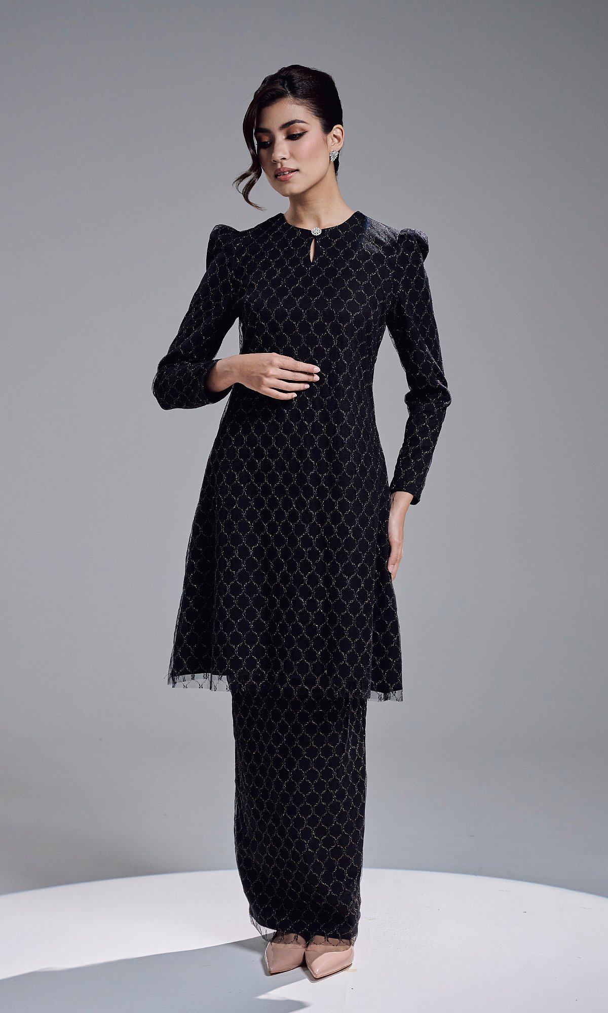 CELINE KURUNG - BLACK