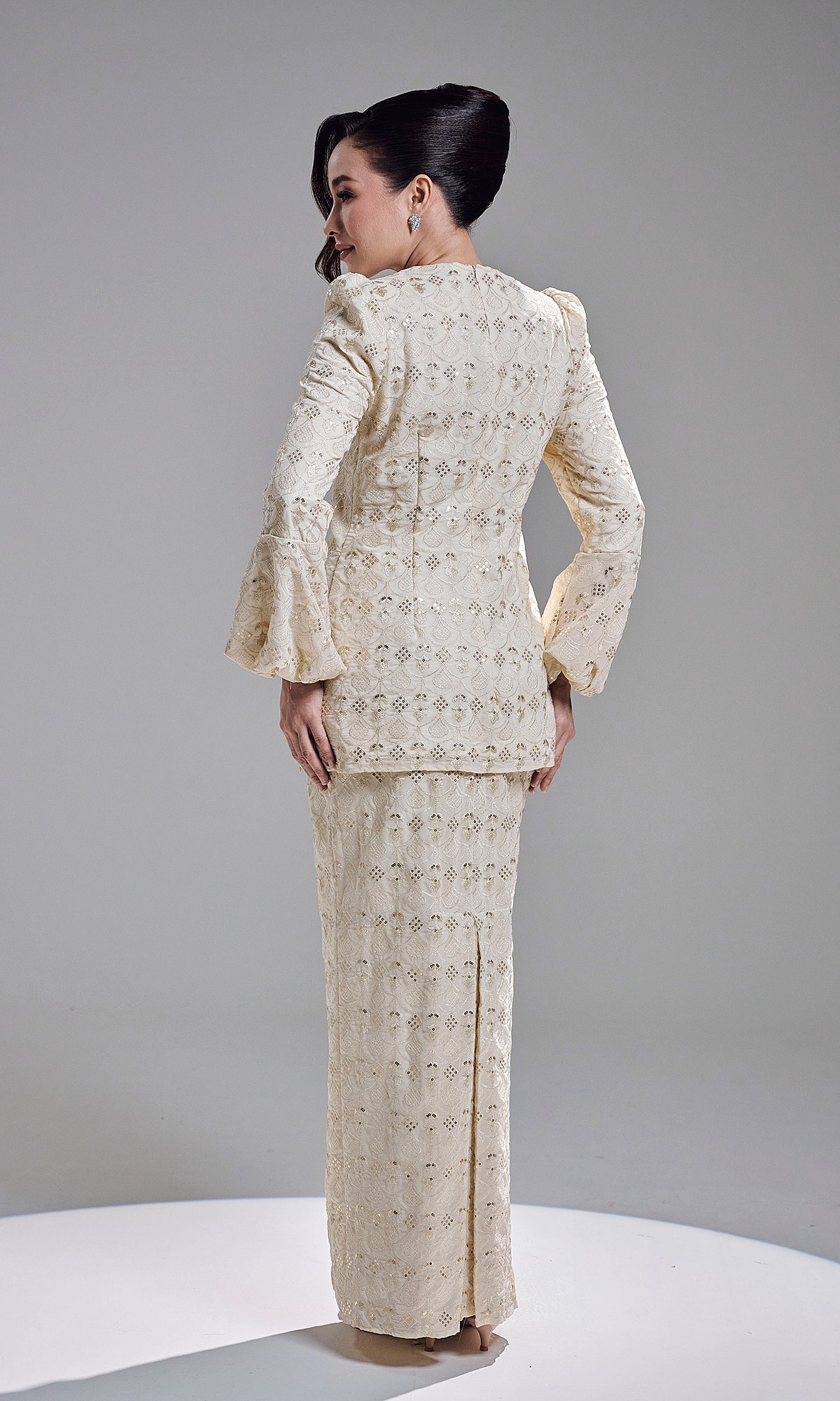 SHAZA KURUNG - CHAMPAGNE