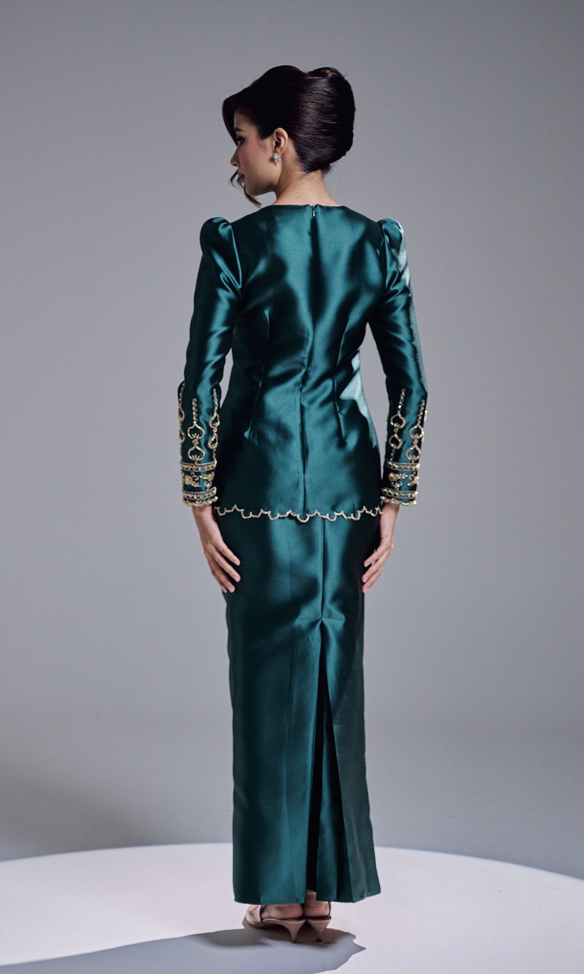 MISTELLA KURUNG - DARK EMERALD