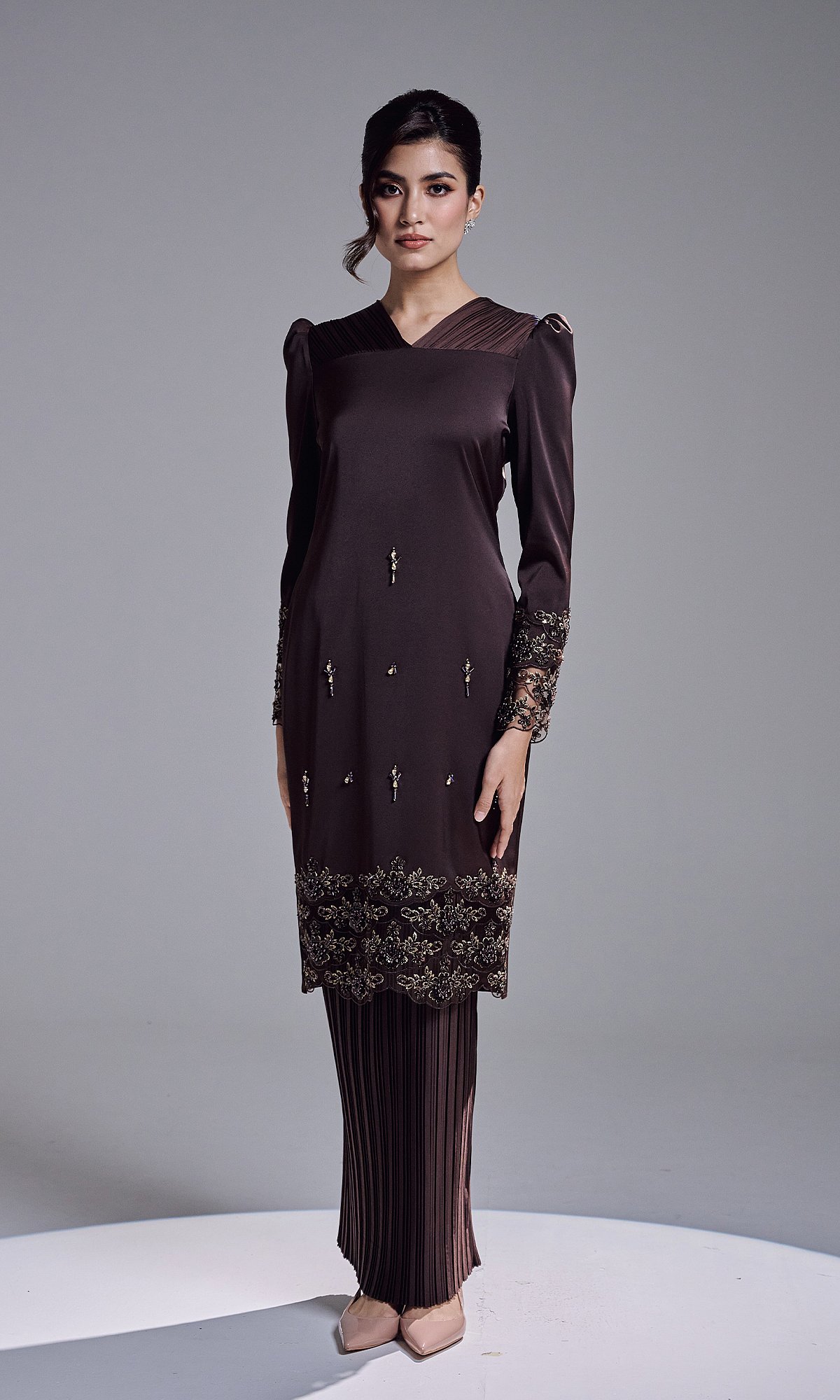 LUNAYA KURUNG - MAHOGANY