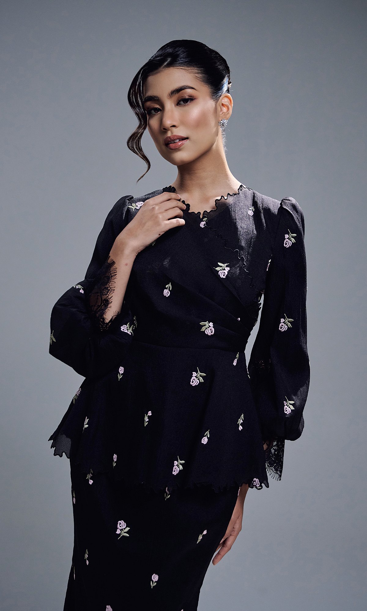 ESMIKA KURUNG - BLACK