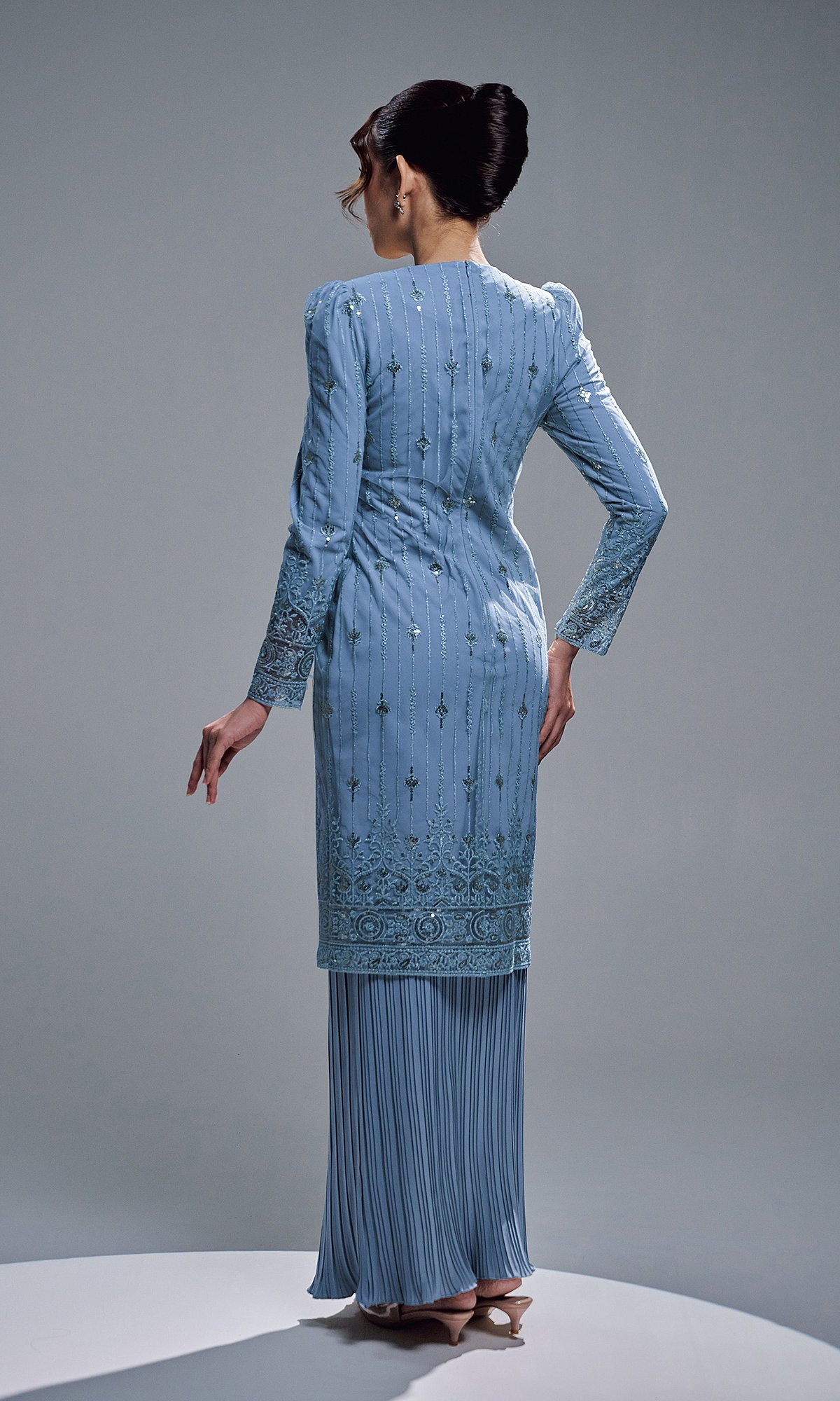 CLARISSA KURUNG - DIAMOND BLUE