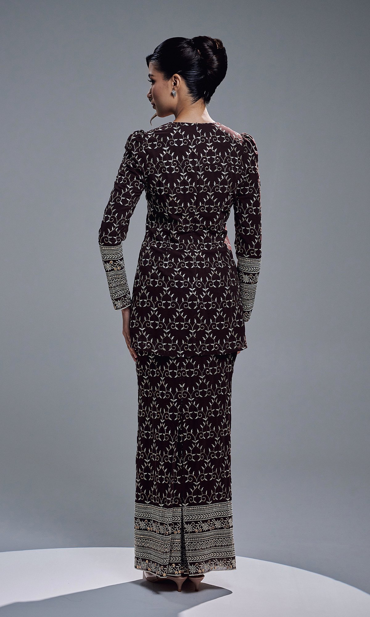 REIKA KURUNG - MAHOGANY