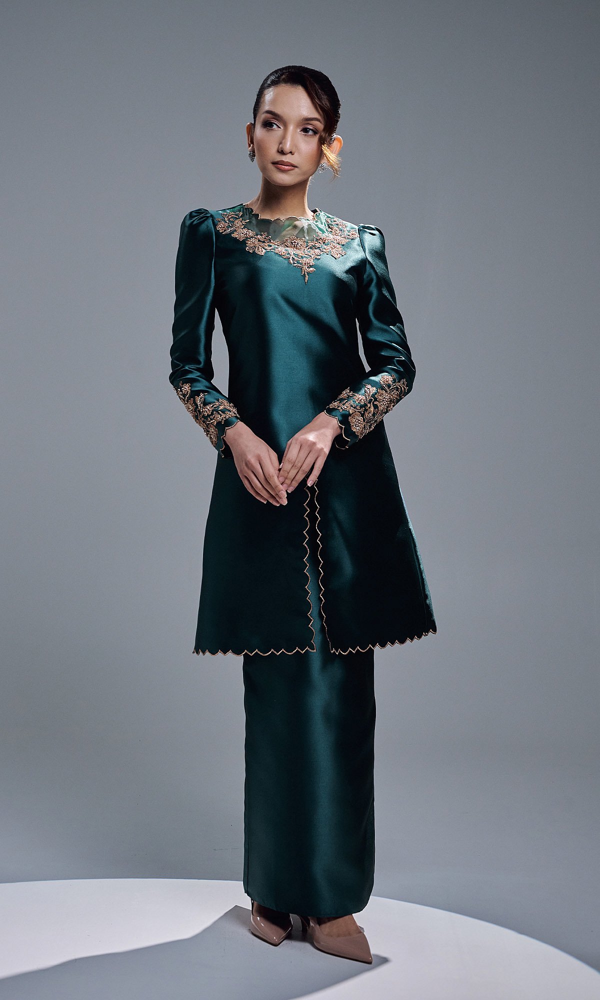 DARIYA KURUNG - EMERALD