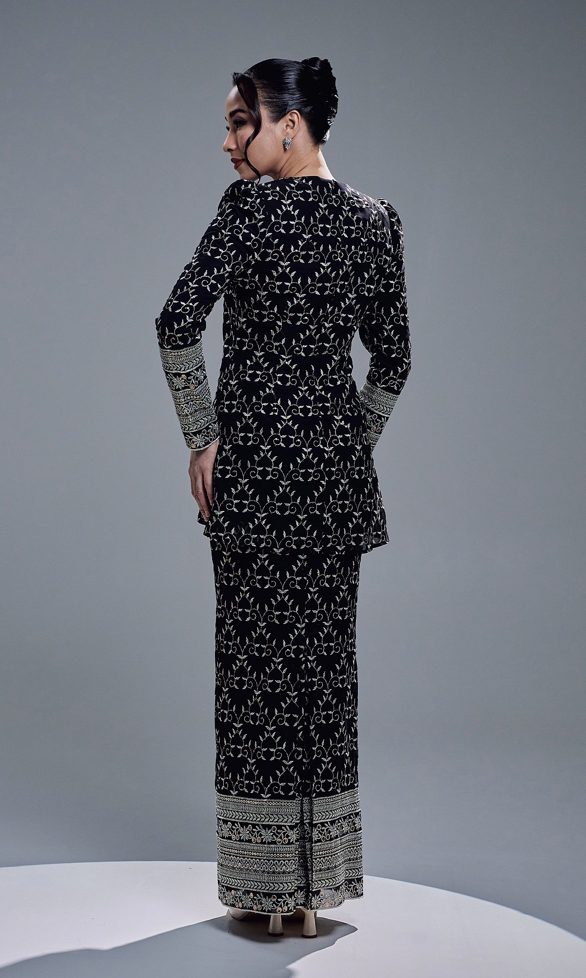 REIKA KURUNG - BLACK