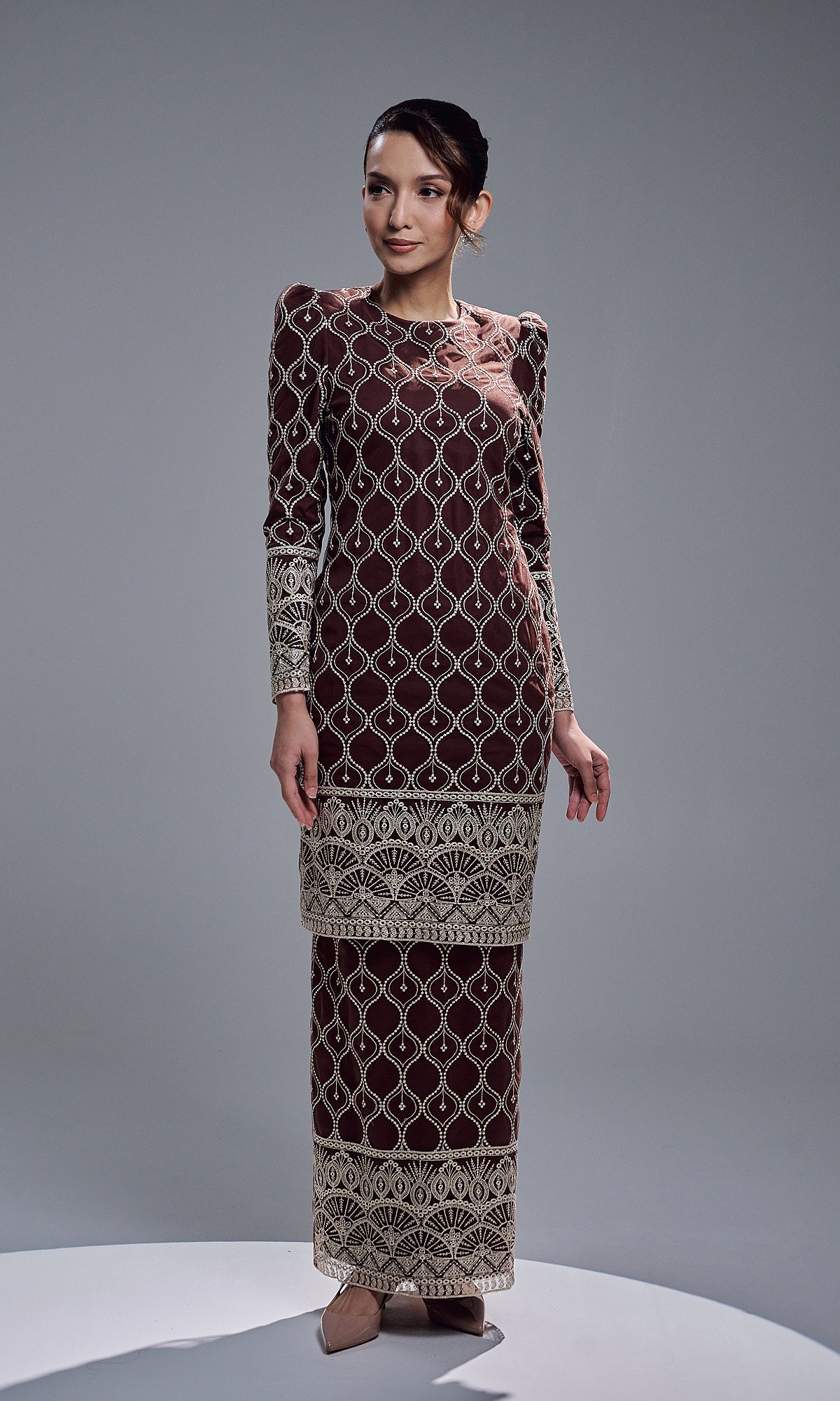 ELVIANA KURUNG - RICH BROWN