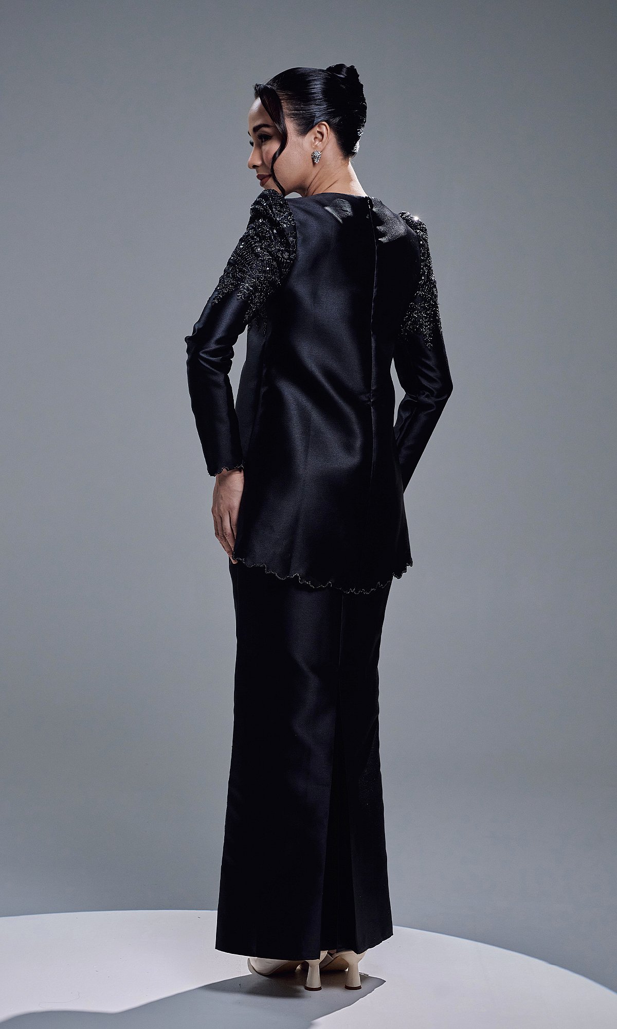 GLORIA KURUNG - BLACK