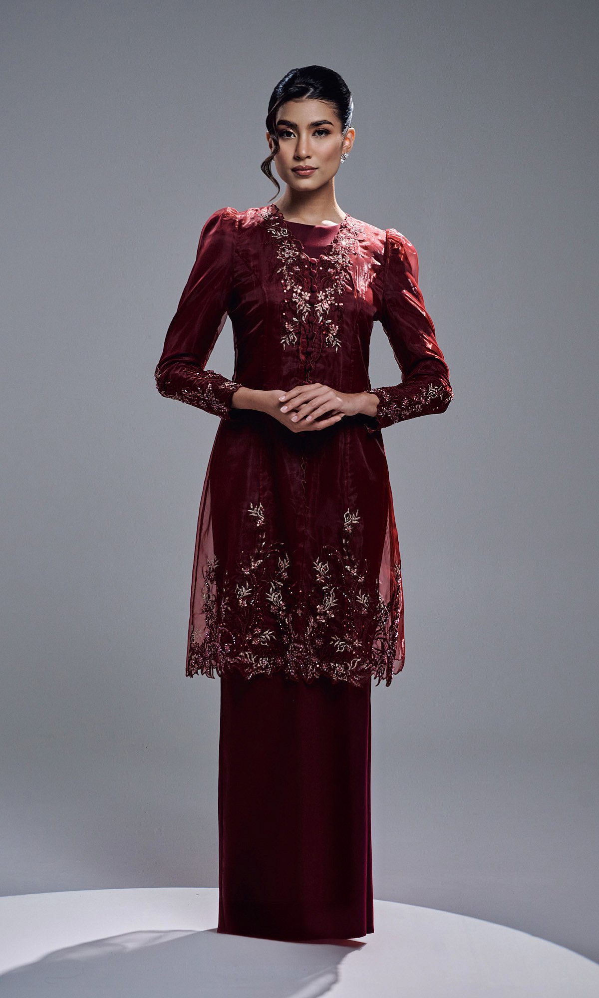 TIARA DRESS - MAROON