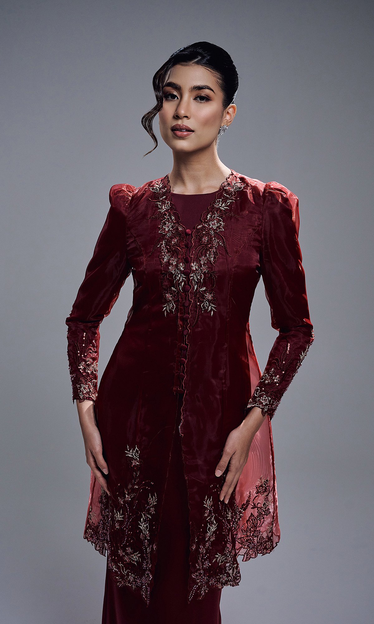 TIARA DRESS - MAROON