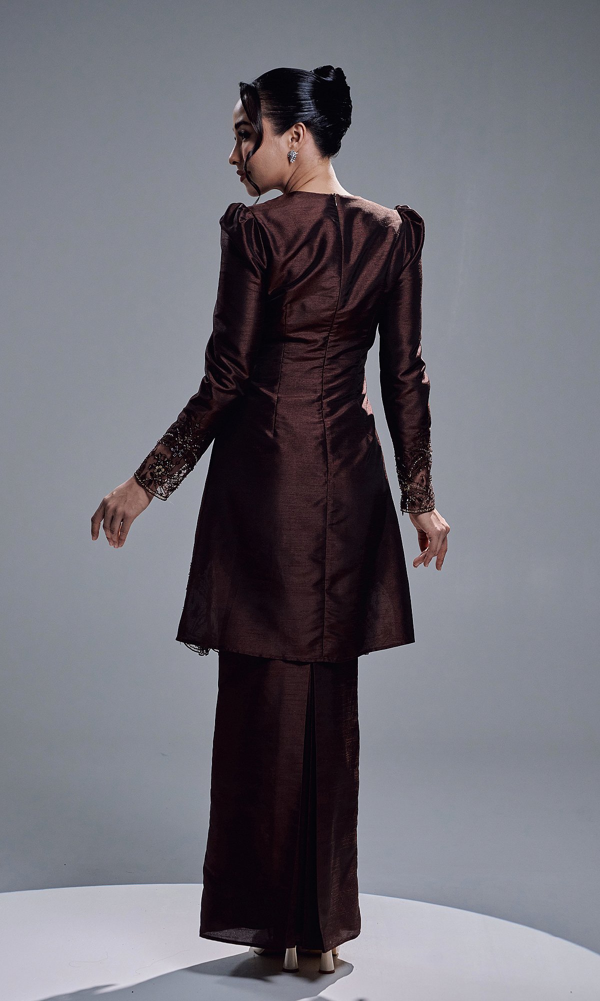 MAHSURI KURUNG - MAHOGANY