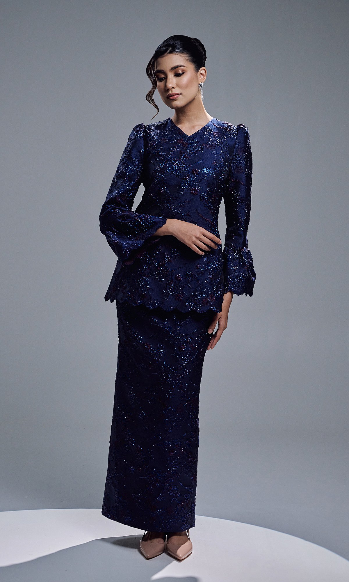 MISHA KURUNG - NAVY
