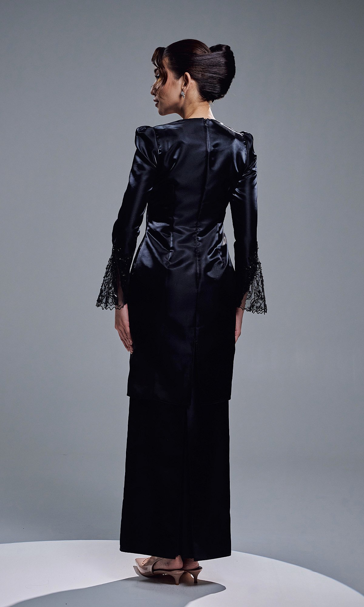 THALINA KURUNG - BLACK