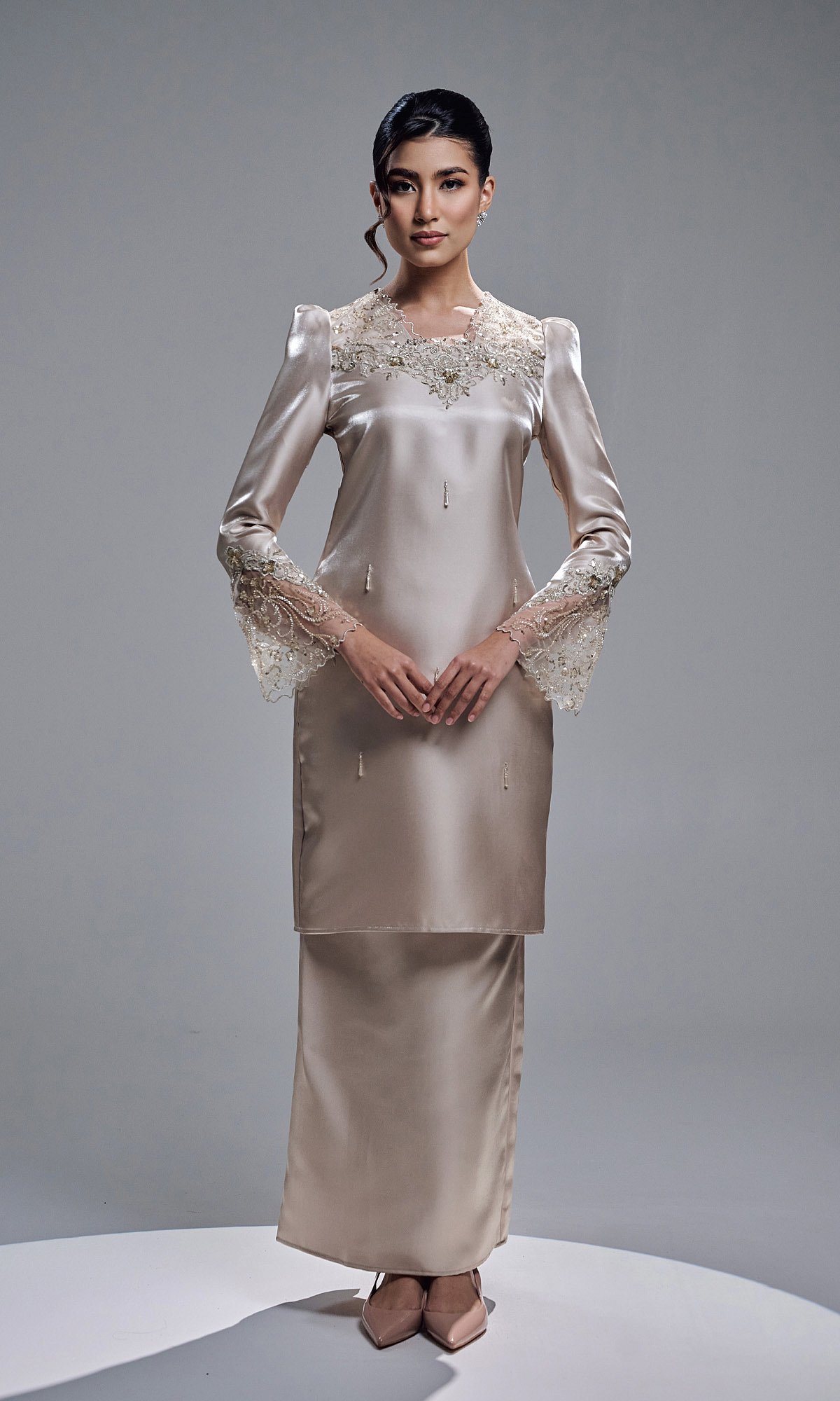 THALINA KURUNG - CHAMPAGNE