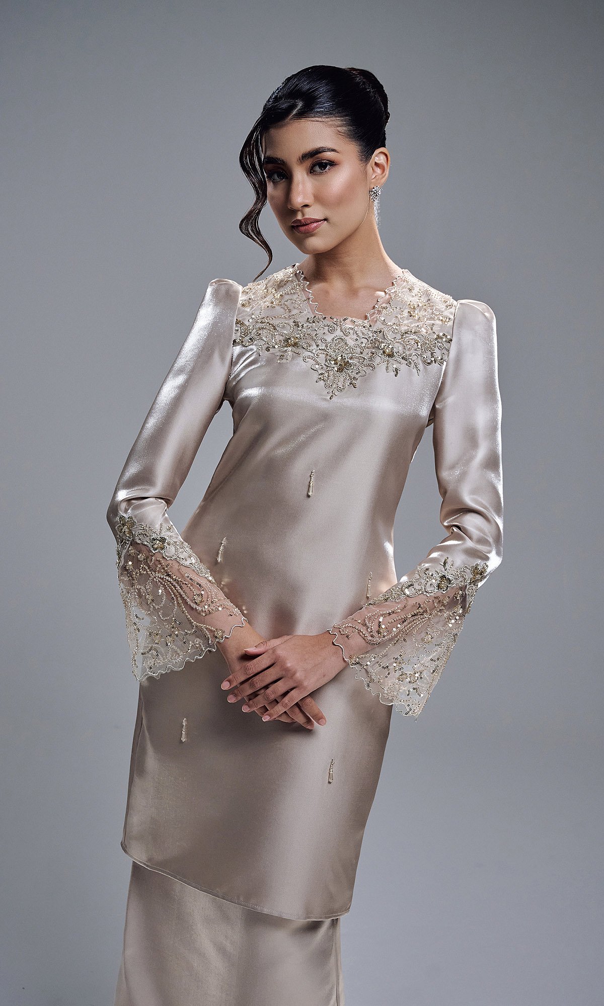 THALINA KURUNG - CHAMPAGNE