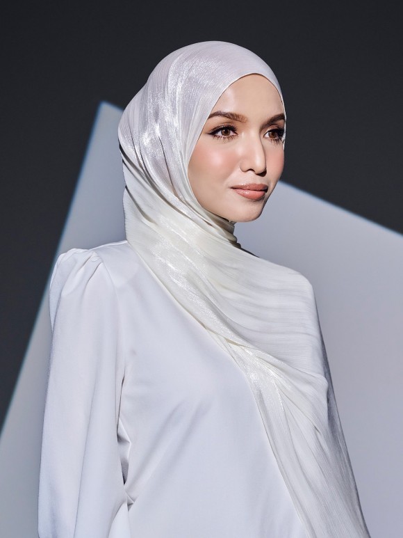 VIORA SHIMMER SHAWL - VANILA