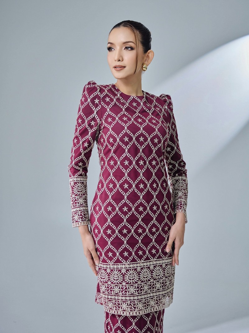ELHANA KURUNG - BURGUNDY