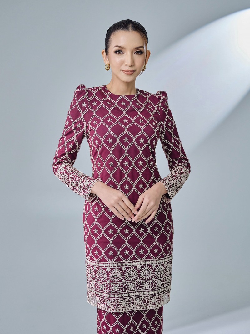 ELHANA KURUNG - BURGUNDY