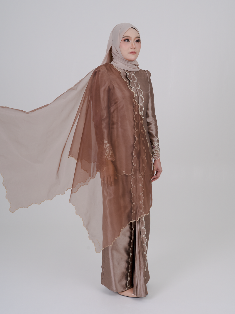 LOWELLE SELENDANG - BROWN