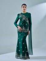 KAREENA KURUNG - EMERALD