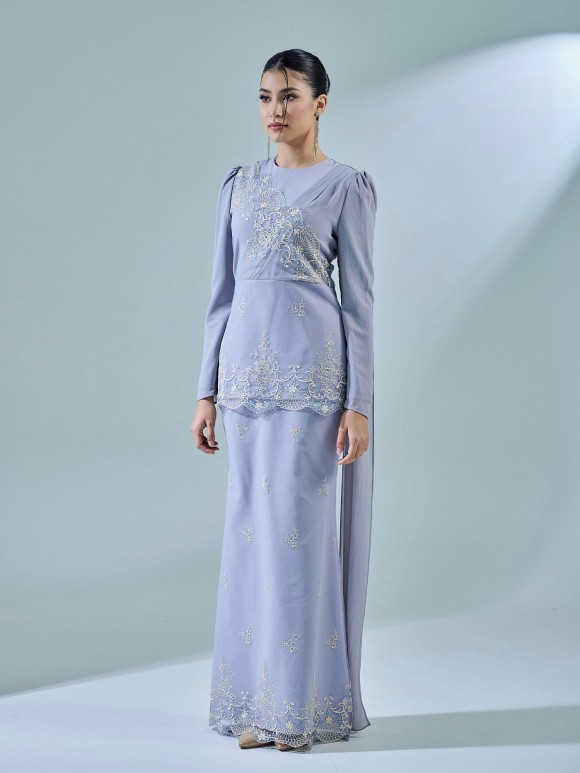 KAREENA KURUNG - SILVER GREY