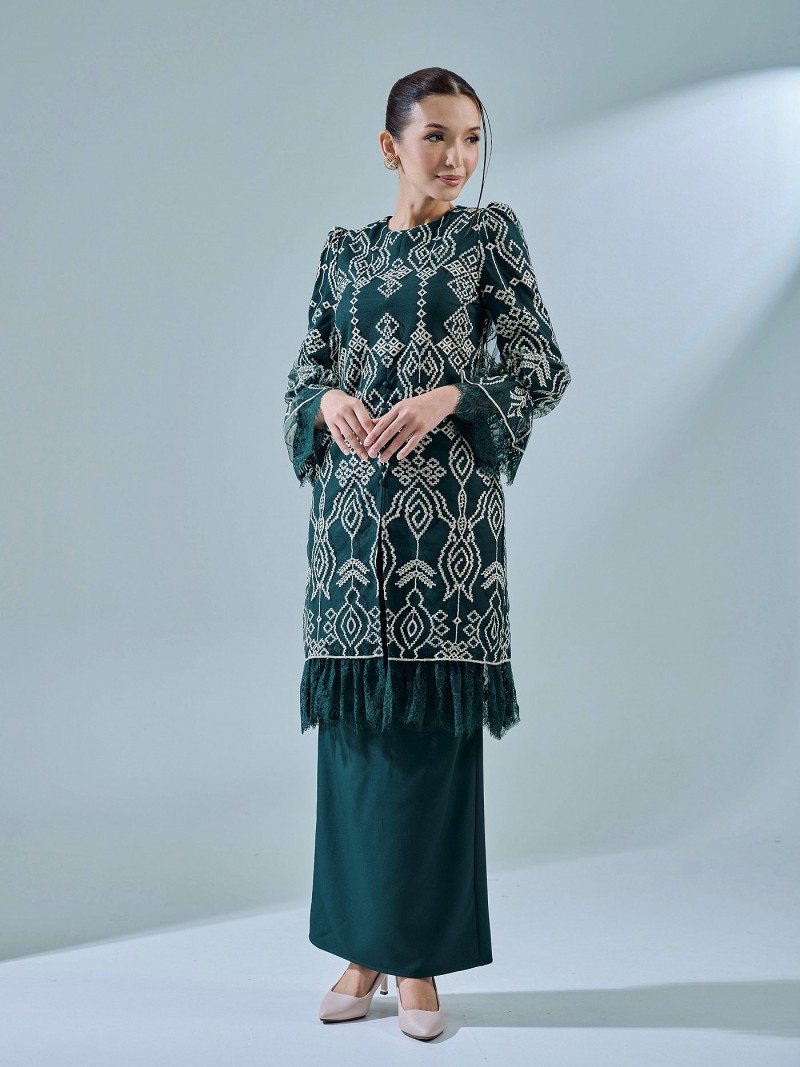 ESKARIA KURUNG - EMERALD