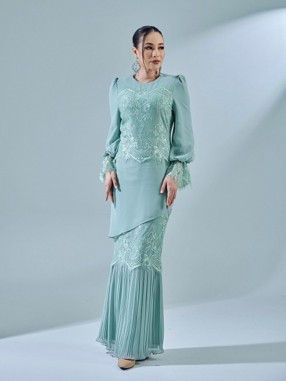 ARISSA DRESS - SAGE GREEN