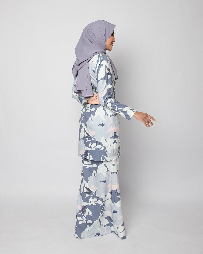 NELLYSA KURUNG - INFINITY GREY