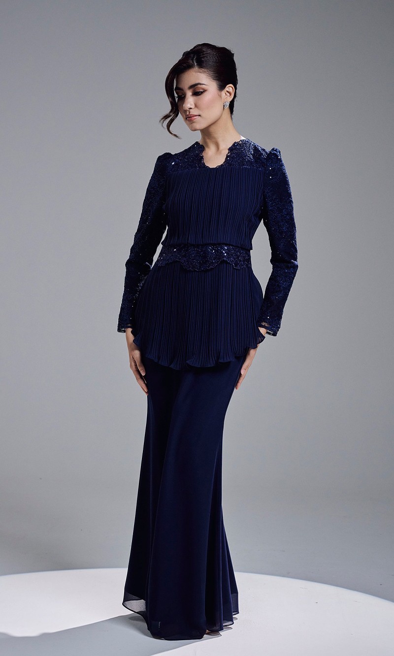 HANNAH KURUNG - NAVY