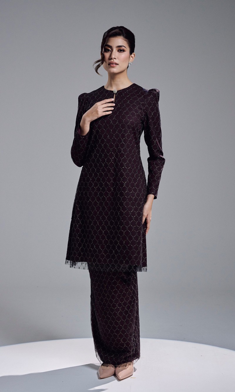 CELINE KURUNG - MAHOGANY