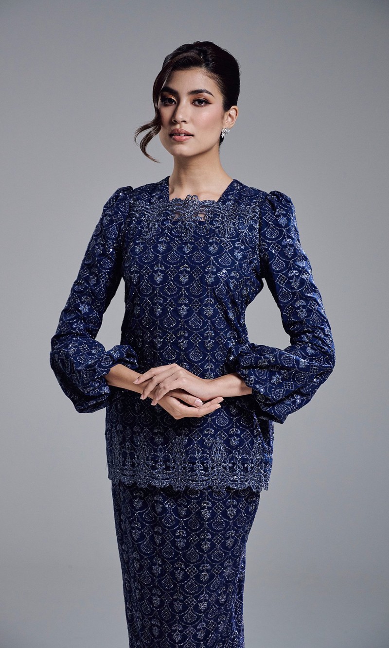 SHAZA KURUNG - NAVY