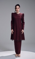 CELINE KURUNG - MAROON