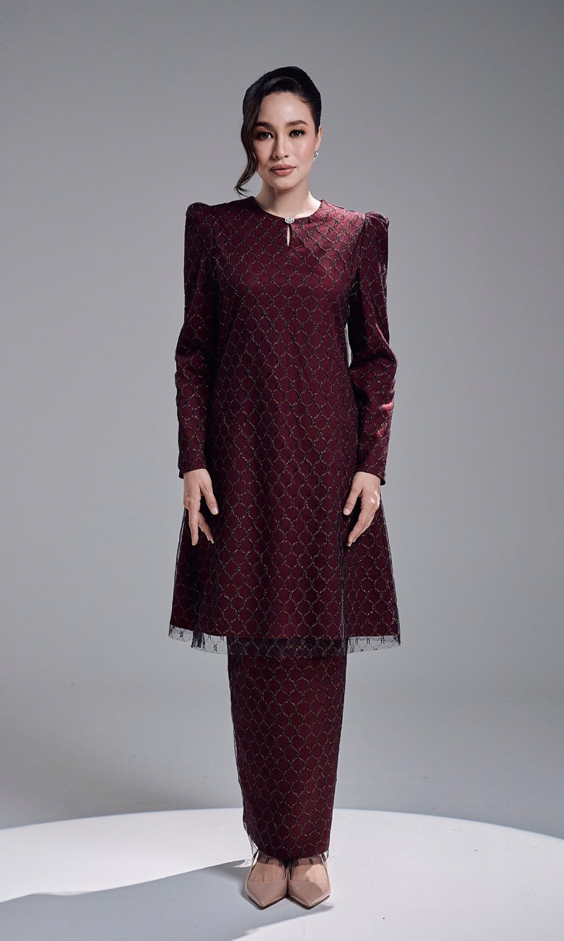 CELINE KURUNG - MAROON
