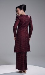 CELINE KURUNG - MAROON