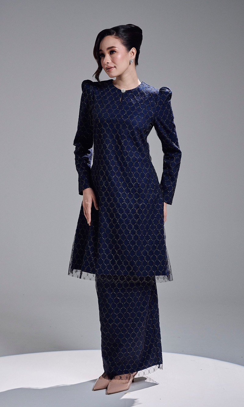CELINE KURUNG - NAVY