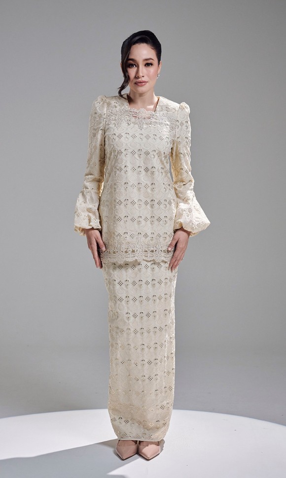 SHAZA KURUNG - CHAMPAGNE