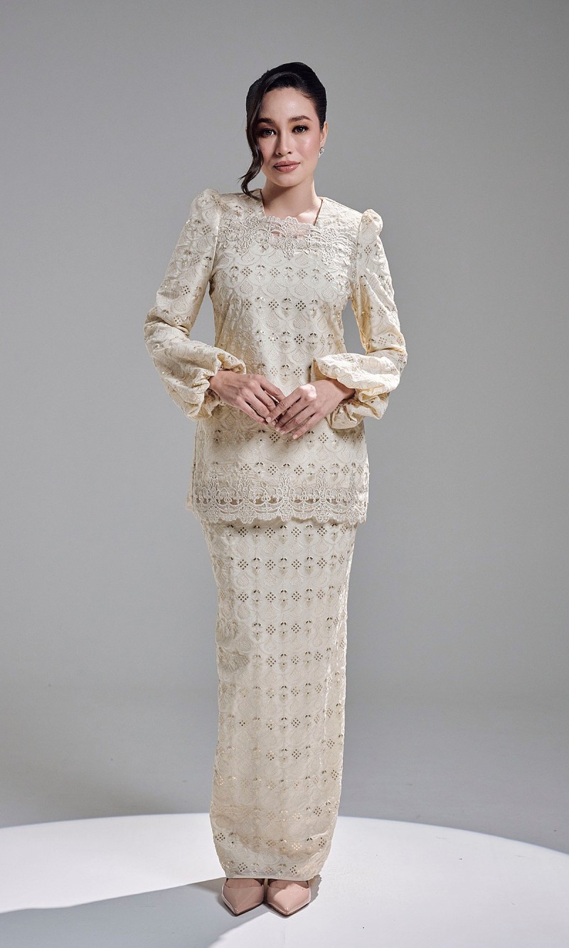 SHAZA KURUNG - CHAMPAGNE