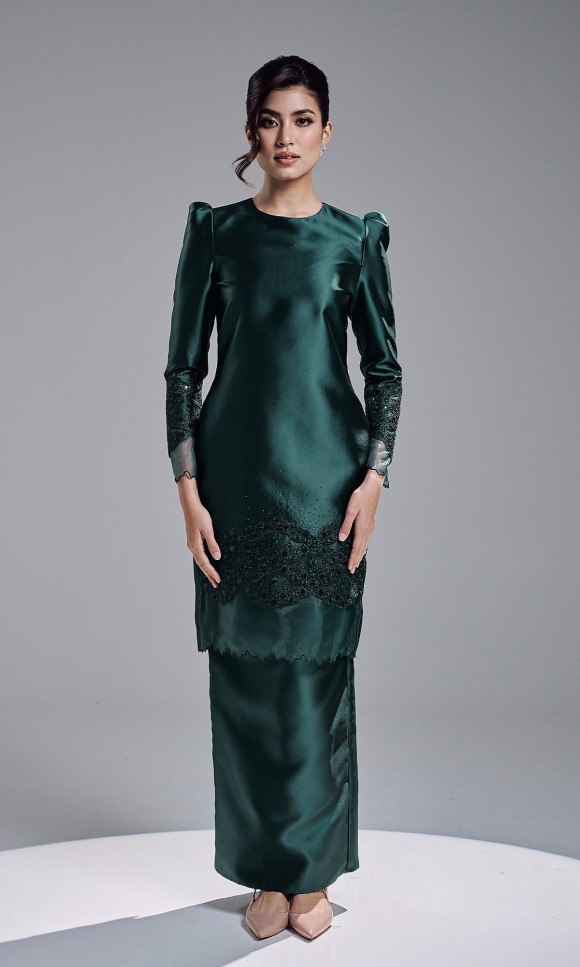ESTERINA KURUNG - DARK EMERALD