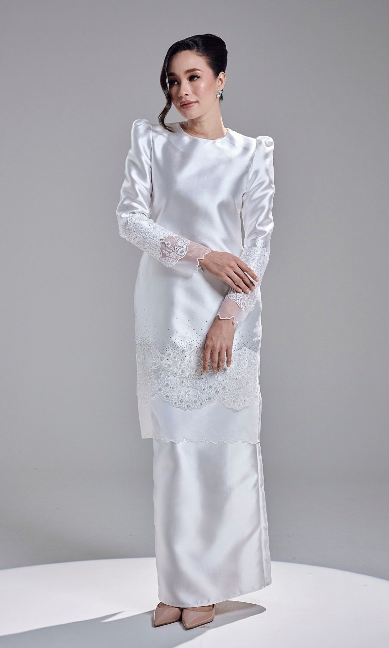 ESTERINA KURUNG - OFF WHITE