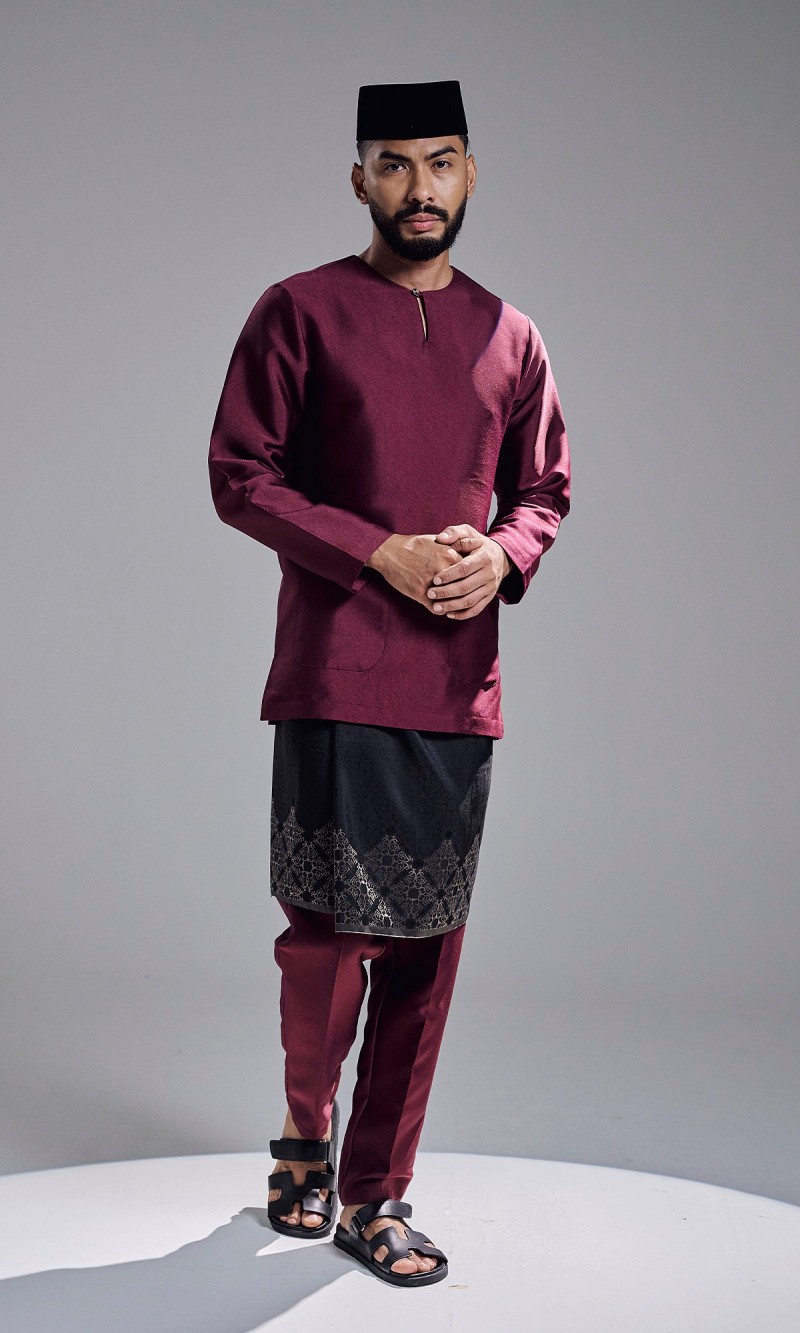 AZRAVI BAJU MELAYU - WINE