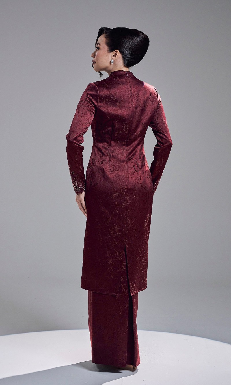 ESVARIA KURUNG - WINE