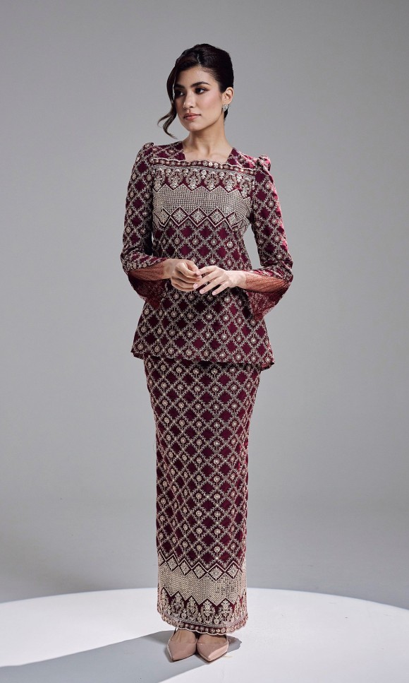 ESHANA KURUNG - BURGUNDY