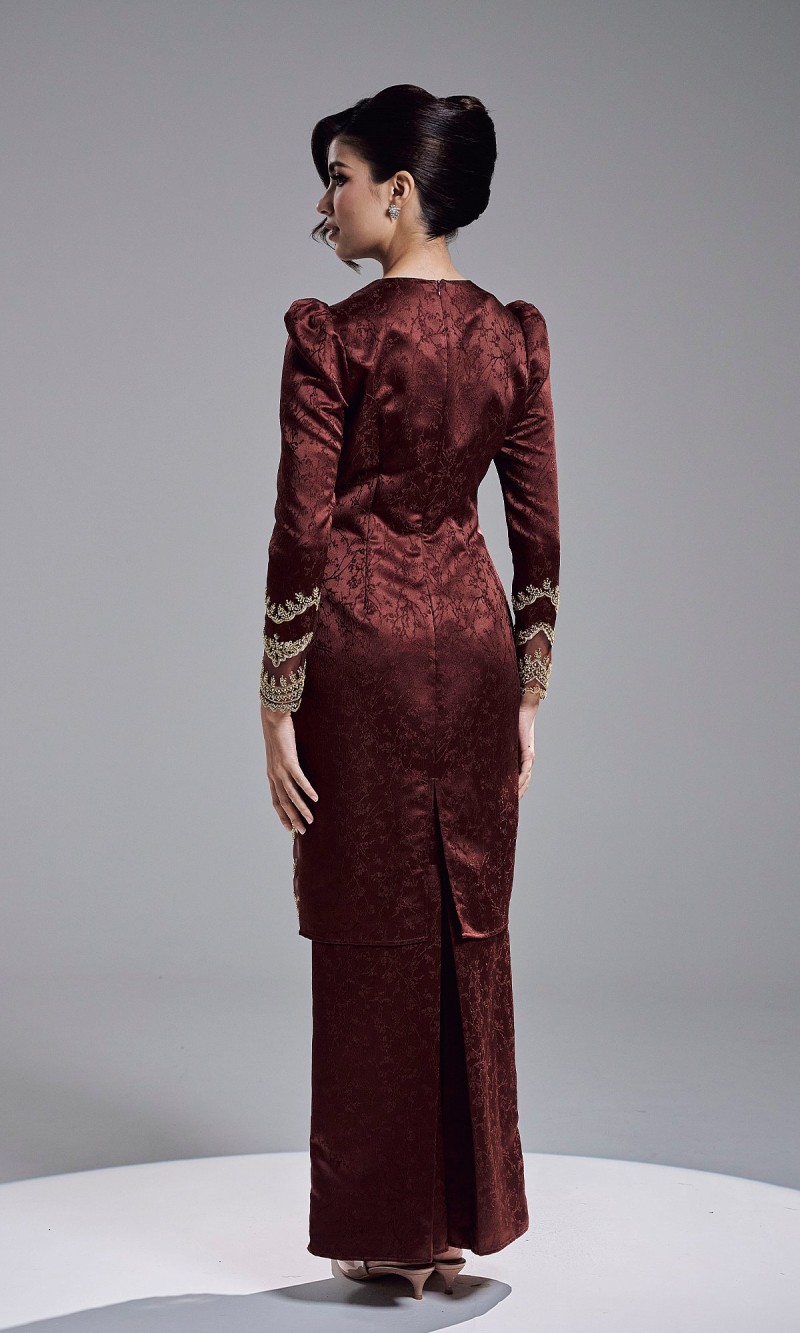 RISHANA KURUNG - RICH BROWN