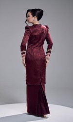 RISHANA KURUNG - WINE