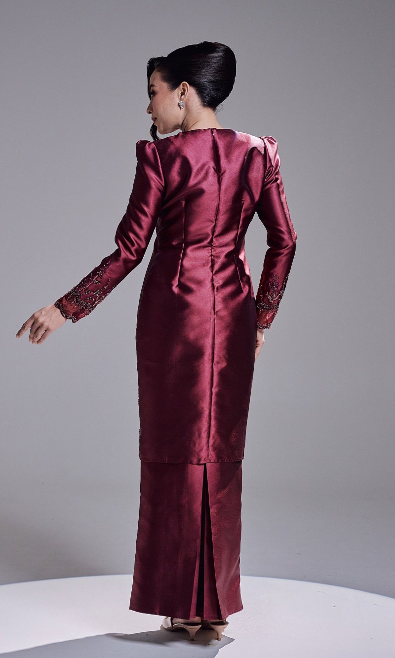 HAATIYA KURUNG - BURGUNDY