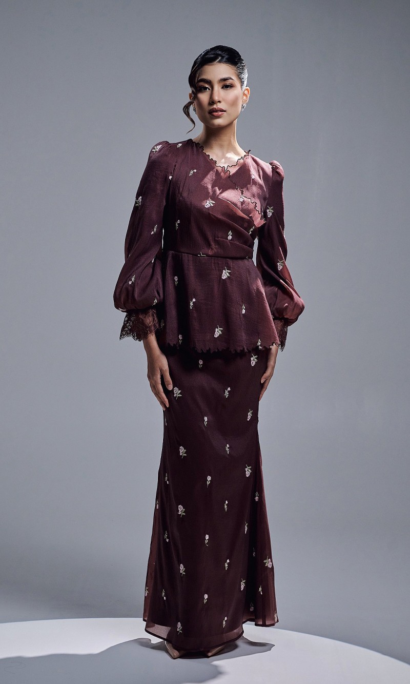 ESMIKA KURUNG - MAHOGANY