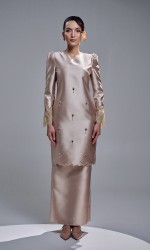 NAZIRA KURUNG - CHAMPAGNE