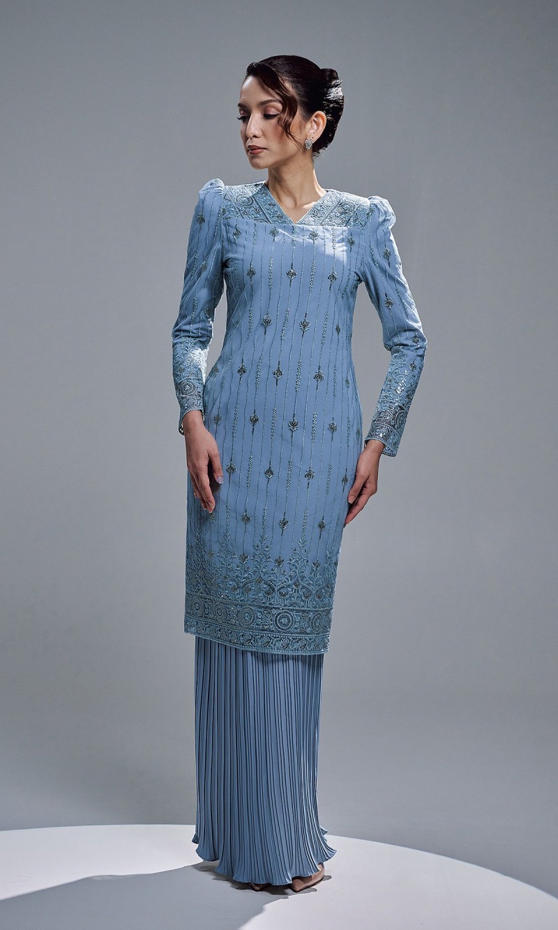 CLARISSA KURUNG - DIAMOND BLUE